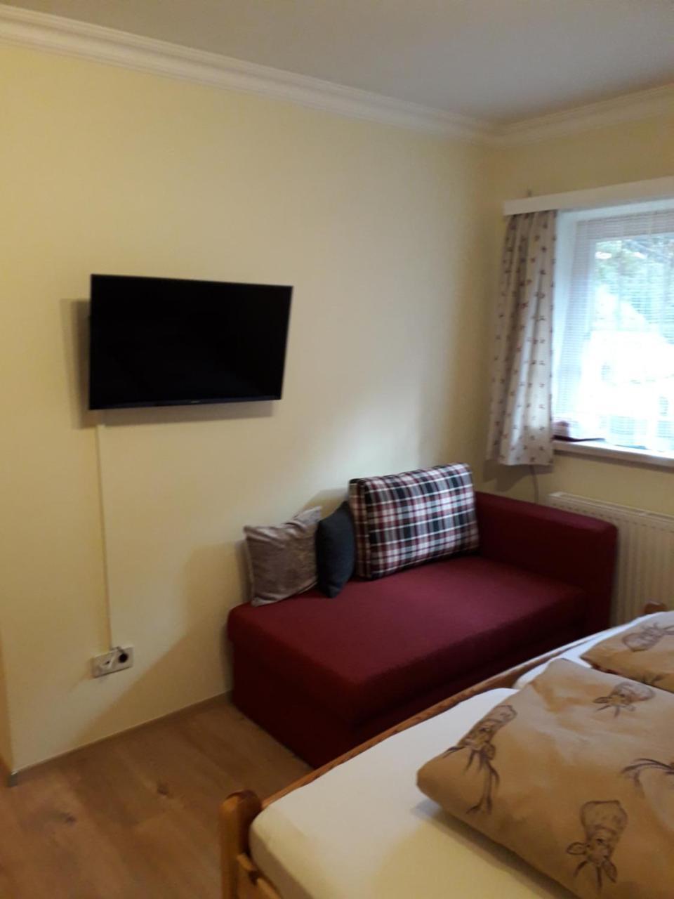 Haus-Claudia Apartment Вихофен Екстериор снимка